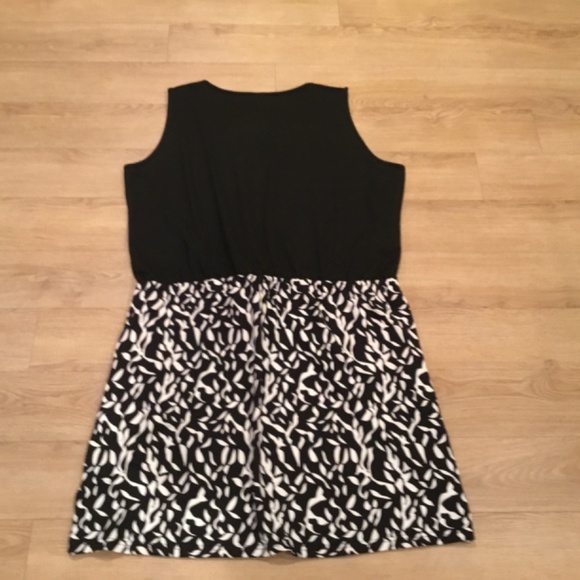 NWOT Sleeveless Drawstring Mini Dress With Pockets Plus Size 2XL - Picture 3 of 5